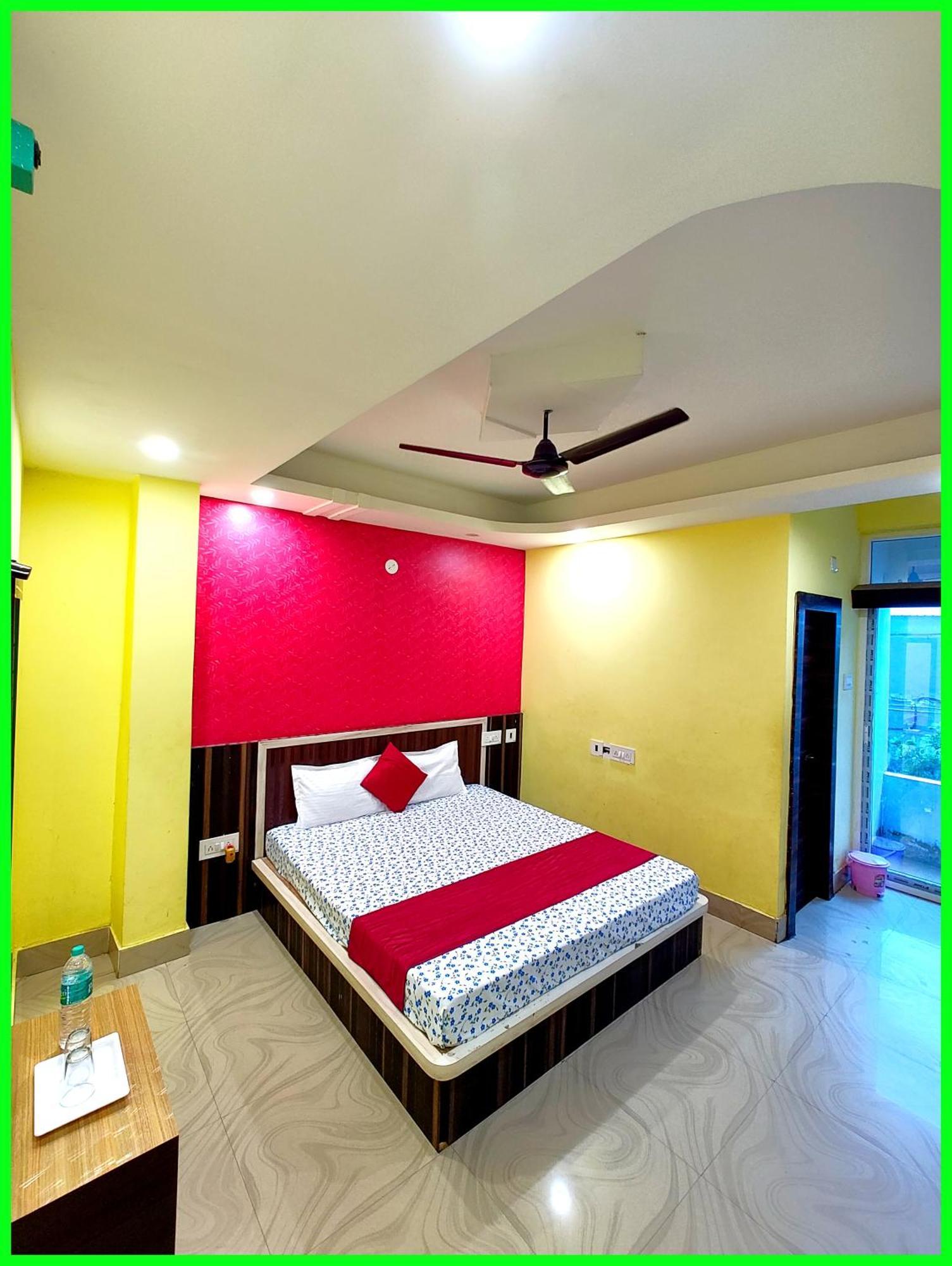 Hotel Sashi Near Sea And Jagannath Temple - Fully Air Conditioned - Prime Location Spacious - A Premium In Puri